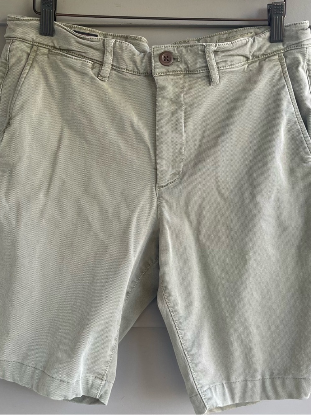Faherty Olive Drab Tencel / Cotton Classic Men's Chino Shorts size 32